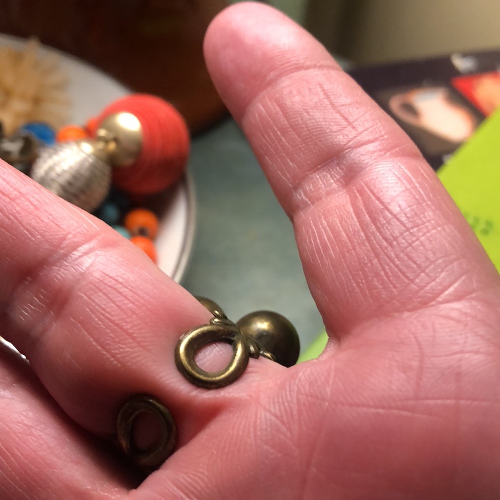 Women’s statement ring. - Picture 3 of 3